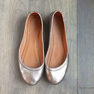 FRYE LEATHER BRONZE BALLET FLATS WOMANS 10.
